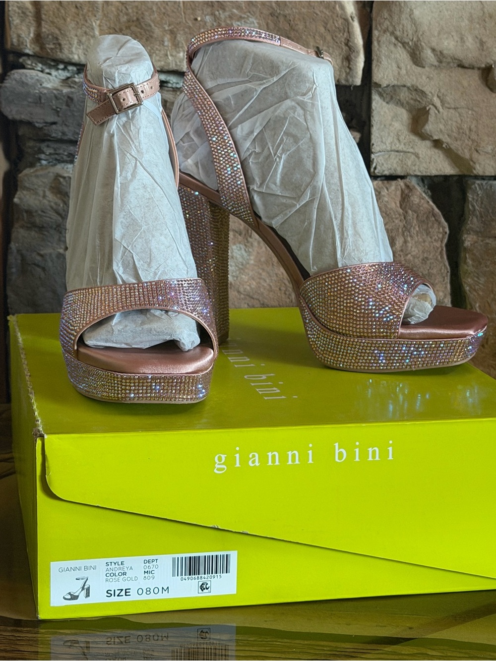 New Gianni Bini
Andreya Rose
Gold Rhinestone
Platform Heels 8m